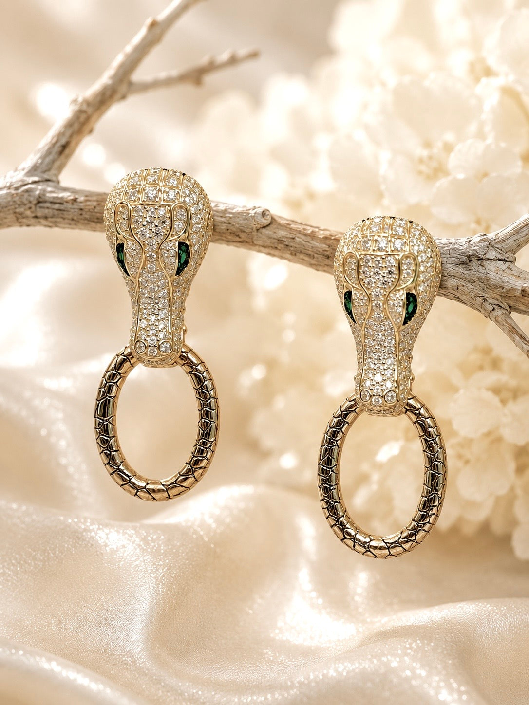 The Alligator Sovereign Drop Earrings