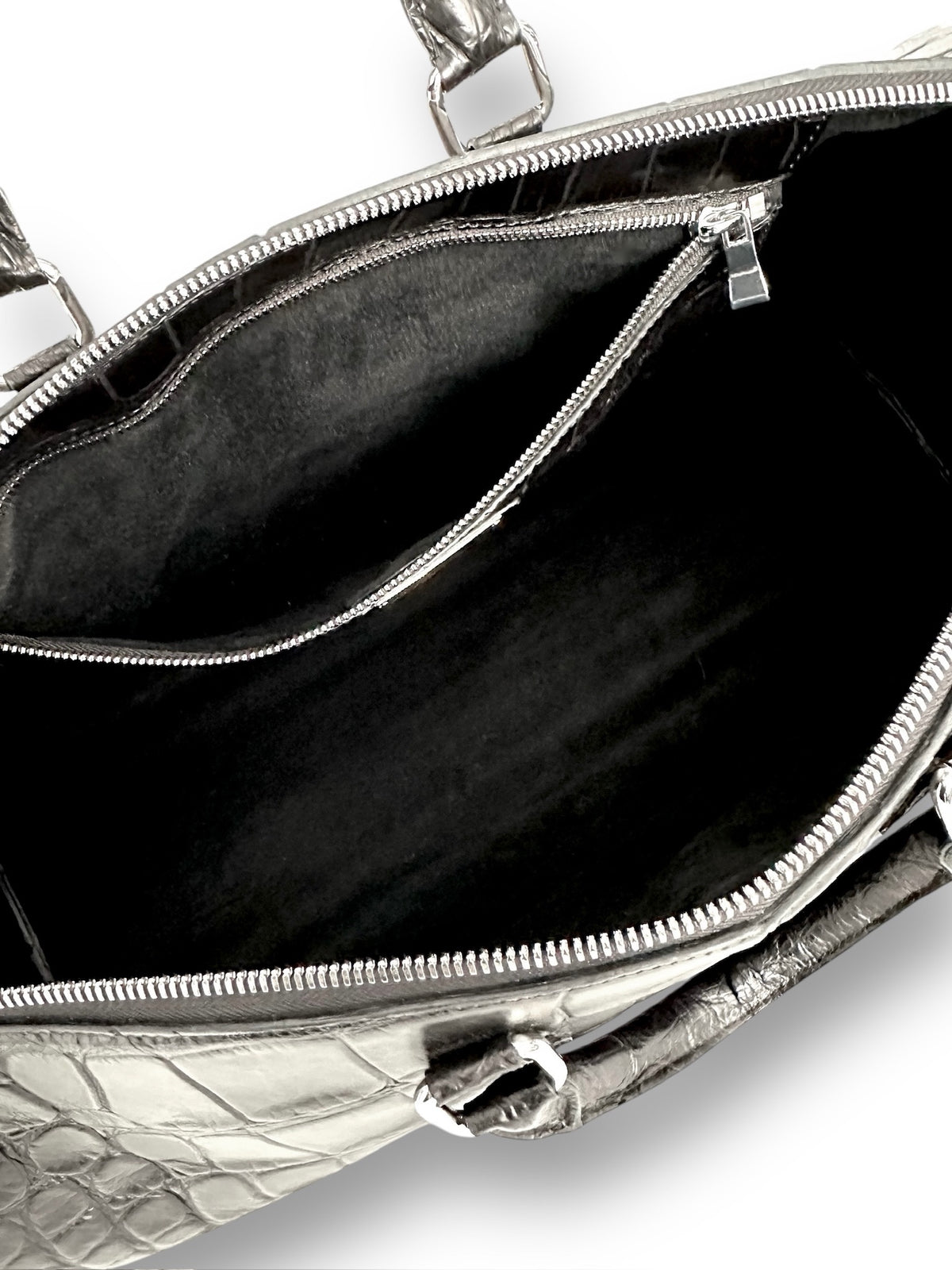 The Bobby Duffel Black Alligator image 4